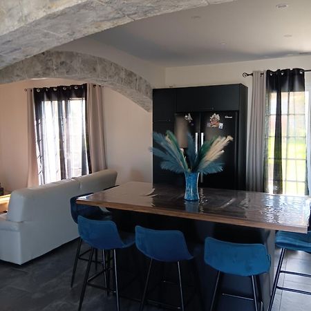 La Villa Des Jonquilles Saint-Victor-des-Oules Extérieur photo